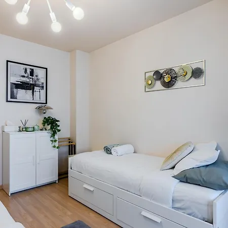 Dimora Serenity, 2bdr , Ndk, Garage & Parking